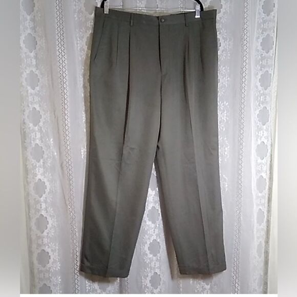 Claiborne Classic Gray  Dress Pants Men’s Size 40/32 - Picture 4 of 8